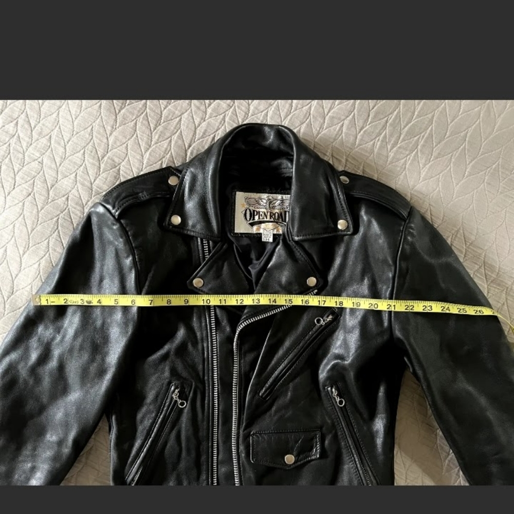 Mint condition vintage leather jacket - Picture 4 of 10